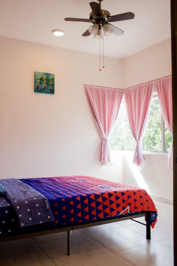 Icolor Home & Stay Ch4 Tanah Rata Kültér fotó